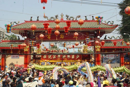 Festival de la pagoda Ba Thien Hau, una celebración especial de Binh Duong