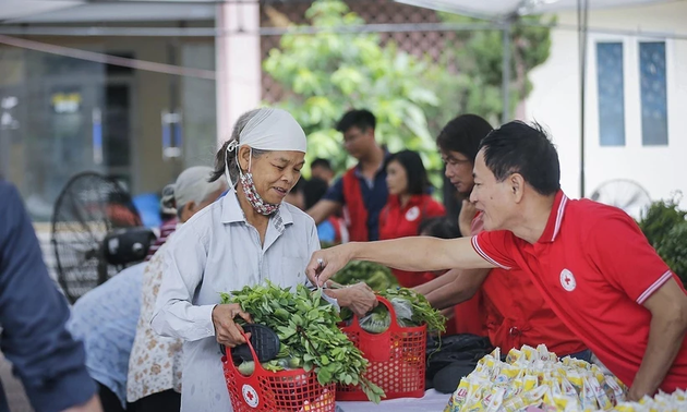 “Tet de la empatía” enaltece la tradición de solidaridad y apoyo mutuo de Vietnam