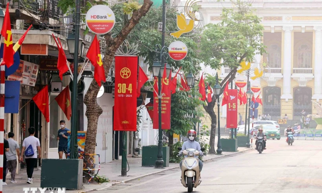 Dirigentes cubanos felicitan al pueblo y gobierno de Vietnam por 49 años de la reunificación nacional