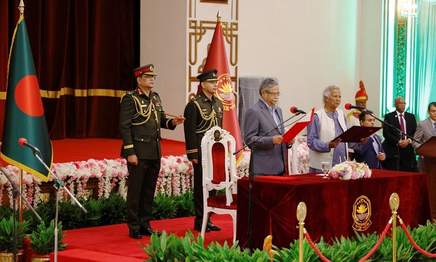 Presta juramento gobierno interino de Bangladesh