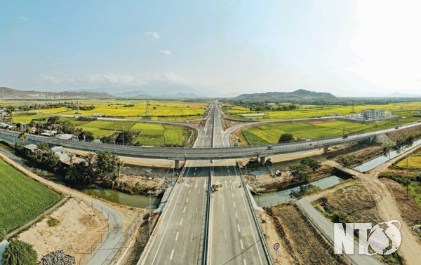 Ninh Thuan se esfuerza por perfeccionar un sistema de infraestructura moderno y sincrónico 