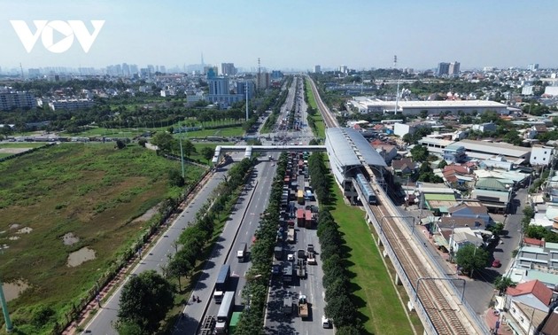 Línea del metro 1 en funcionamiento: un hito histórico en el desarrollo del transporte urbano de Ciudad Ho Chi Minh