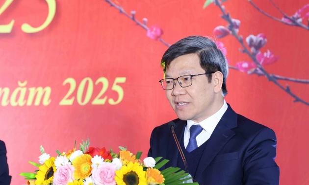 Evalúan publicaciones de prensa de Vietnam durante el Tet de la Serpiente