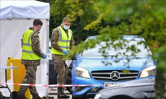 COVID-19: une nouvelle variante du SARS-CoV-2 détectée au Royaume-Uni