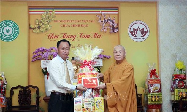 Vœux de Têt au président du Conseil d'administration de l'Église bouddhique du Vietnam