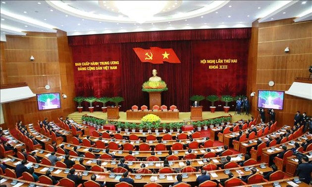 Clôture du 2e plénum du Comité central du Parti communiste du Vietnam, 13e exercice