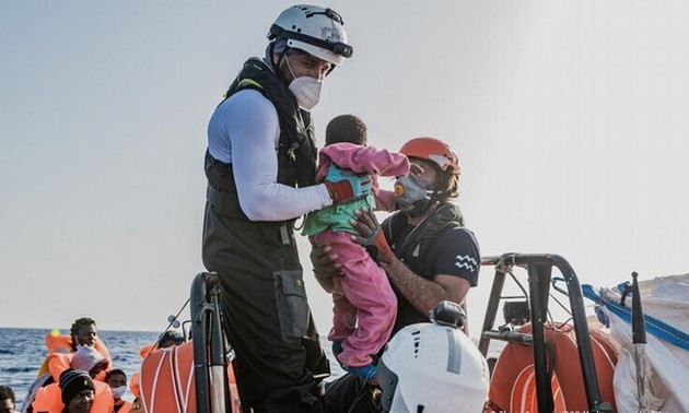 700 migrants secourus ce week-end en Méditerranée