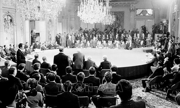 50 ans des accords de paix de Paris: prières pour la paix à Hanoï