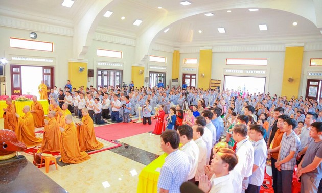 Vesak, preuve de la liberté religieuse au Vietnam