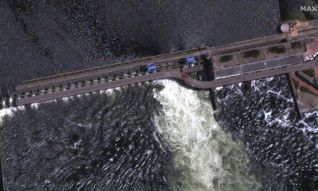 Destruction d'un barrage: la Russie déclare l’état d’urgence à Nova Kakhovka