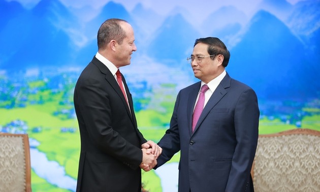 Pham Minh Chinh reçoit Nir Barkat