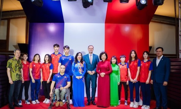 Célébration de la Fête nationale française à Hanoi