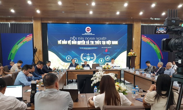 Forum d'affaires sur la protection du droit d'auteur et du savoir vietnamiens