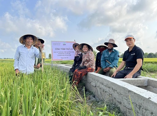 Sécuriser l’eau, améliorer la vie – une initiative au service des agriculteurs vietnamiens 