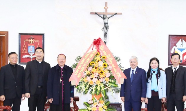 Le Front de la Patrie salue la contribution des chrétiens vietnamiens