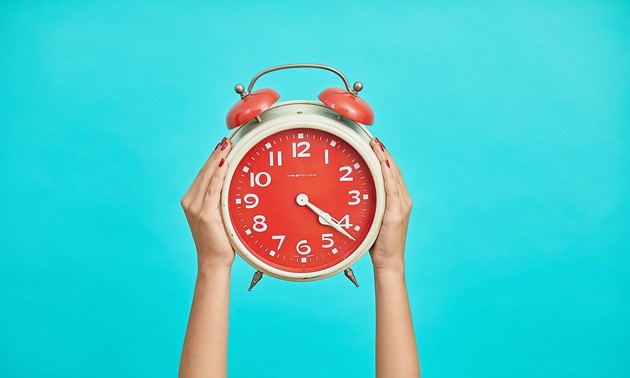 บทที่ 47: “แก๊ก - น้อย - เหย่อ” หรือการบอกเวลา