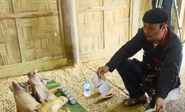 เทศกาล Thanh minh วันงานแห่งความกตัญญูรู้คุณของชนเผ่าเย้า