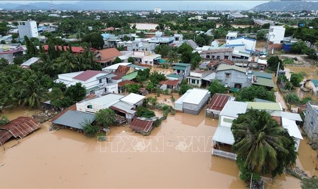 งานที่สำคัญที่สุดคือรอดชีวิตประชาชนและแก้ไขผลเสียหายจากฝนตกหนักและเหตุน้ำท่วม