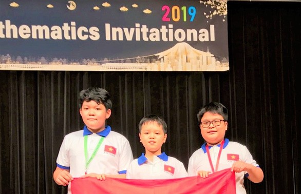 All Vietnamese students win prizes at Japan maths contest