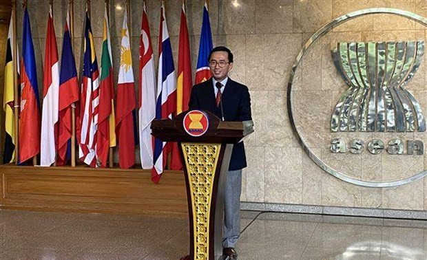 Documents of 37th ASEAN Summit to facilitate cooperation, economic recovery