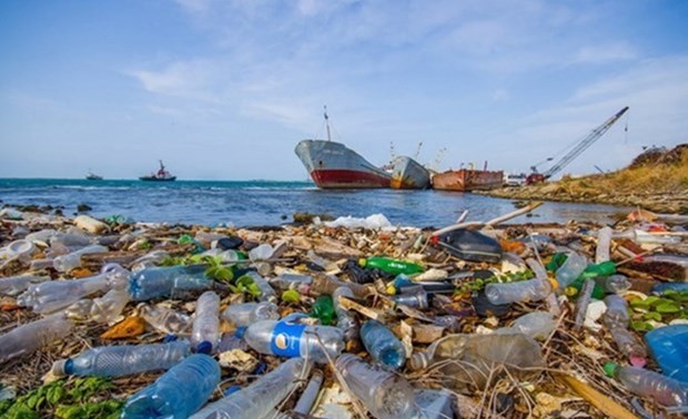 Award ceremony for ASEAN plastic pollution innovation challenge