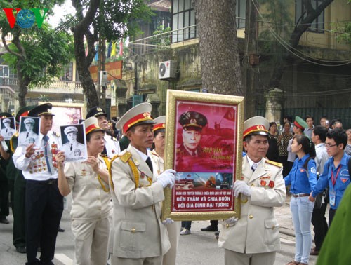 武元甲大将去世，就像失去了家人