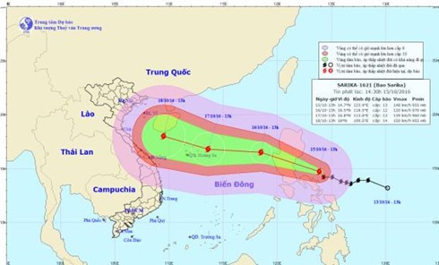 Bão Sarika tăng cấp độ gió giật tới cấp 17, tiến gần Biển Đông