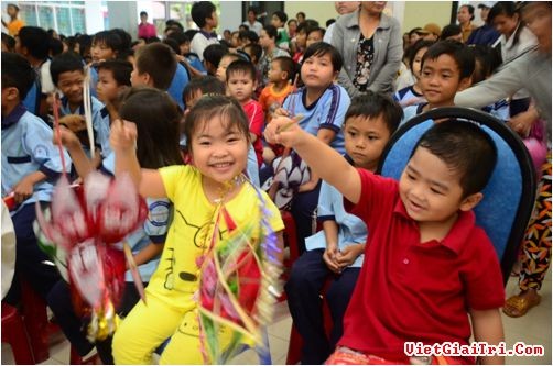 Tăng cường vai trò của cha mẹ trong bảo vệ, chăm sóc và giáo dục trẻ em 