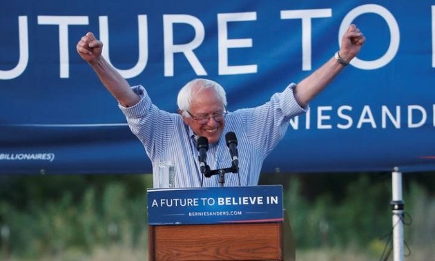 Bernie Sanders says he will vote for Hillary Clinton