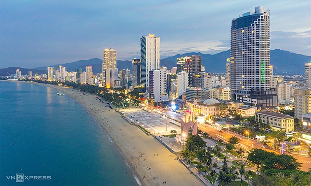 Nha Trang to develop night-time food street along beach