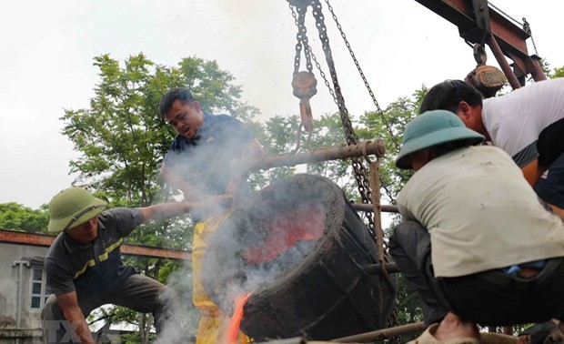 300-kg bronze drum made to mark national elections