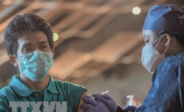 Vietnam concerned about unequal COVID-19 vaccination among nations