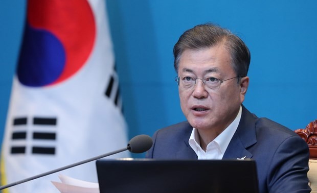 South Korea pledges to continue peace talks with North Korea