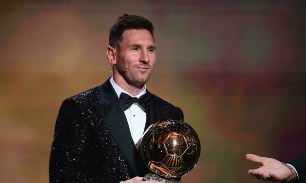 Messi wins Ballon d'Or for seventh time as Putellas crowned women's winner