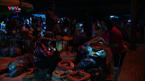 A visit to Tua Chua night market in Dien Bien
