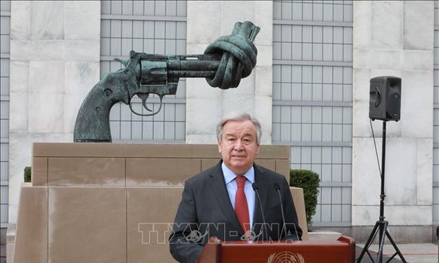 UN chief to meet Putin, Zelenskiy next week