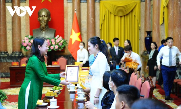 Vice President honors youths for outstanding achievement despite disabilities