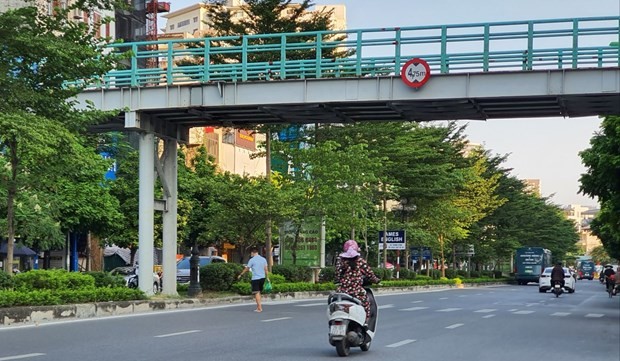 Hanoi takes steps to handle traffic violations