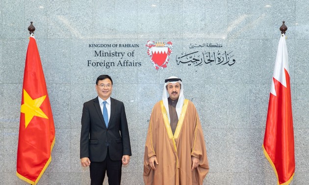 Vietnam, Bahrain seek to improve bilateral cooperation