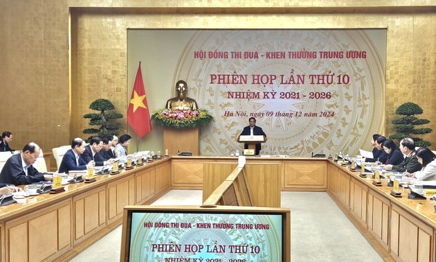 PM chairs 10th meeting of Central Council for Emulation and Rewards