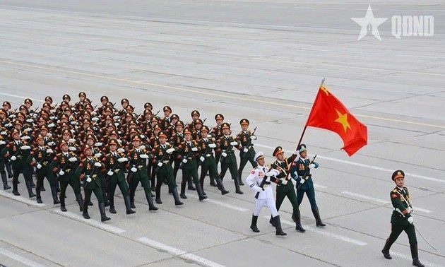 Vietnamese soldiers participate in rehearsal at Red Square