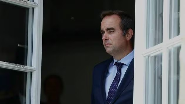 New French PM is appointed 