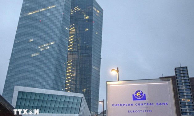  European Central Bank cuts key interest rate to 3.25%