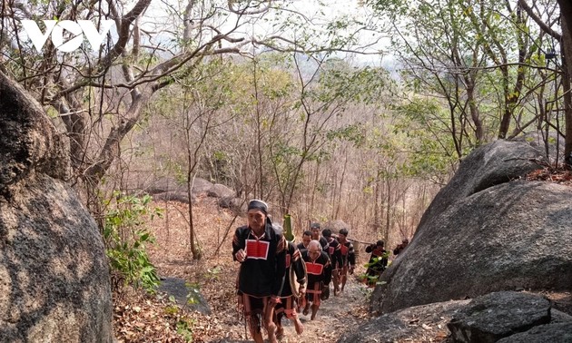Jrai ethnic group seeks rain in sacred ceremony
