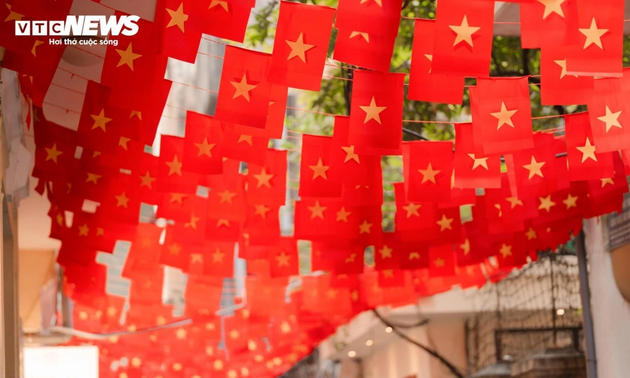 Red flags adorn Hanoi marking 50 years of national reunification
