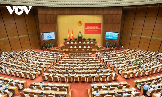 Bảo đảm hình thành và mở rộng không gian cho phát triển đất nước