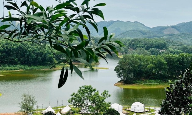 Hồ Ghềnh Chè: Viên ngọc xanh của thành phố Sông Công, tỉnh Thái Nguyên