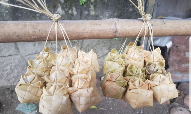 Bánh Kà tum, đặc sản truyền thống của dân tộc Khmer