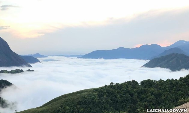 Cổng trời Ô Quy Hồ: Điểm hẹn văn hóa giữa kỳ quan thiên nhiên Tây Bắc