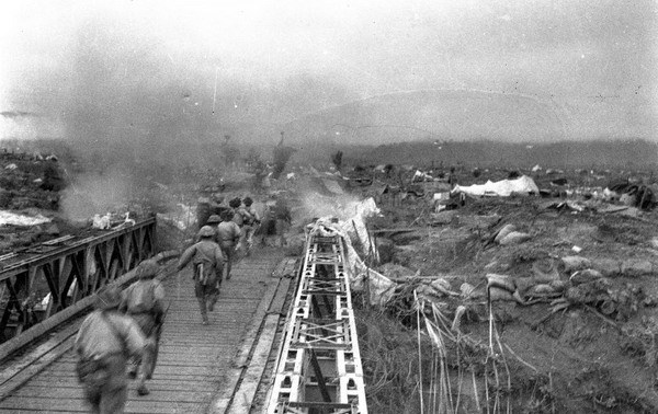 Во Вьетнаме проходит ряд мероприятий в честь 60-летия победы при Диенбиенфу 